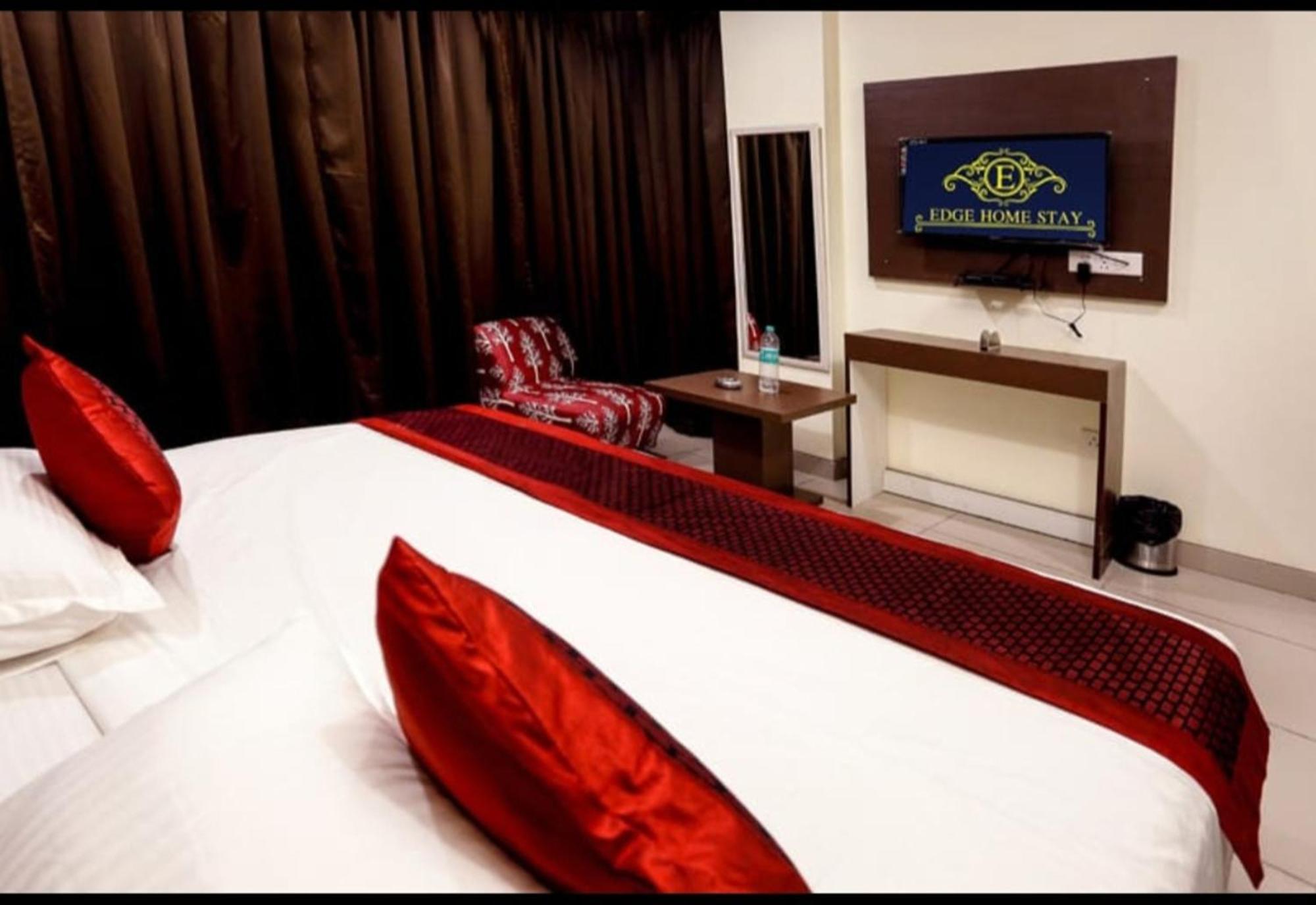 Airport Hotel Edge Home Stay Nuova Delhi Esterno foto