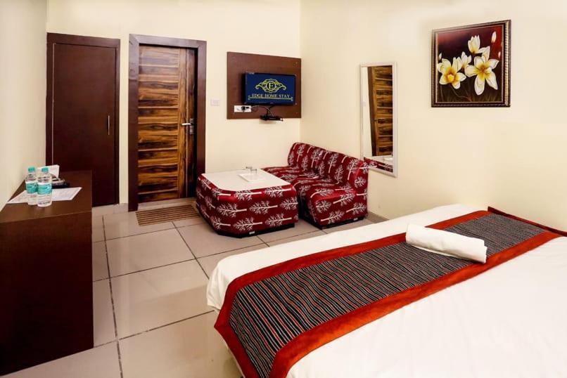 Airport Hotel Edge Home Stay Nuova Delhi Esterno foto