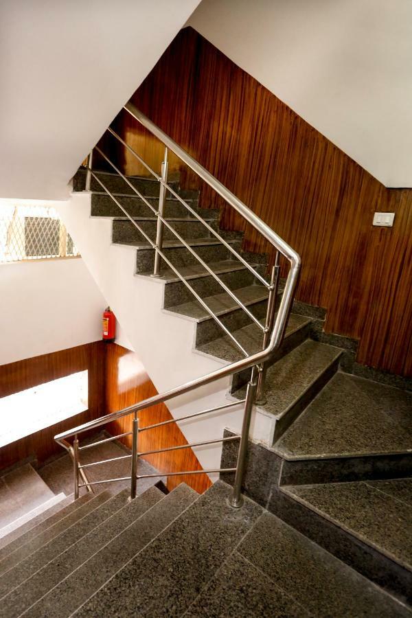 Airport Hotel Edge Home Stay Nuova Delhi Esterno foto