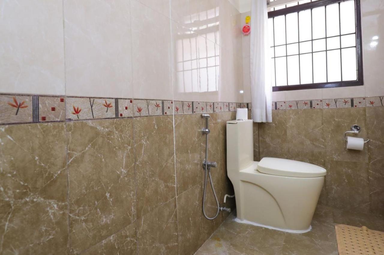 Airport Hotel Edge Home Stay Nuova Delhi Esterno foto